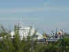 disney3_085_space_mountant_astro_orbitor_from_swiss_family_robinson_treehouse.jpg (38605 bytes)