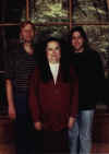 family.jpg (34452 bytes)